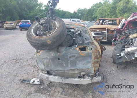 2016 Jeep Cherokee Latitude z USA, uszkodzony, nr VIN 1C4PJMCS4GW214156